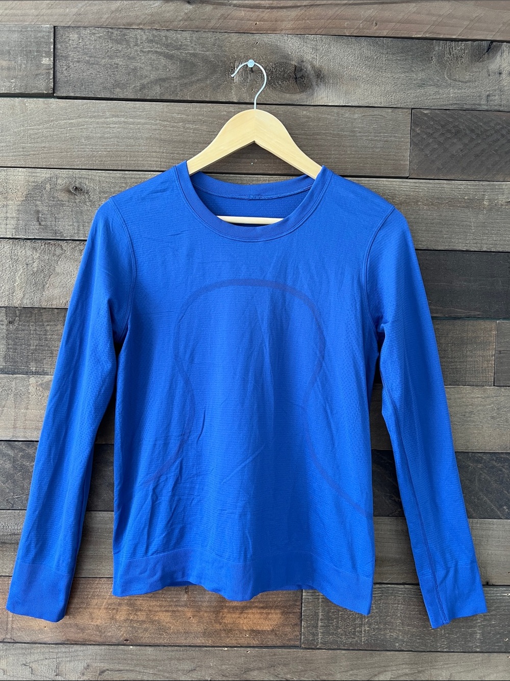 Lululemon Athletica Women's Crop Swiftly Tech Long Sleeve Crew in Blue Size 8